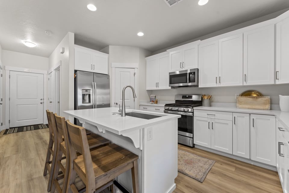 Townhome, 3 Bedrooms | Private kitchen | Fridge, coffee/tea maker