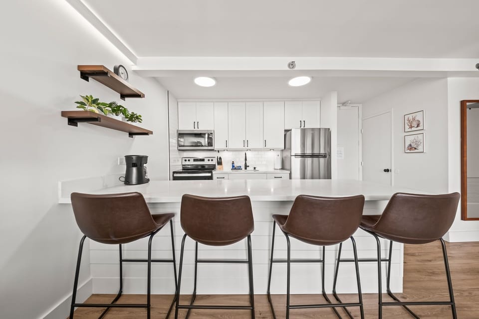 Seating for 4 at kitchen island.