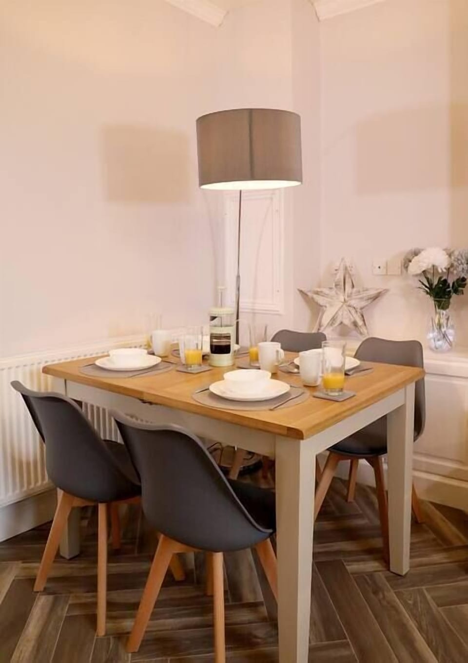 Well-furnished work space if you are working while on the move.