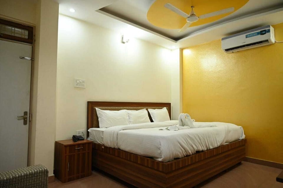 Business Double Room | Soundproofing, free WiFi