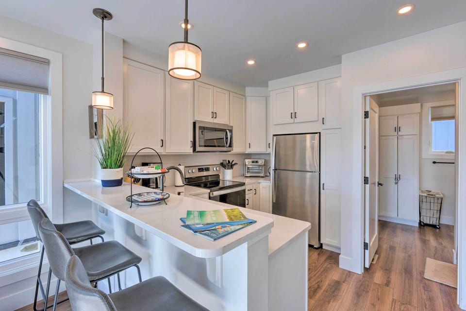 Kitchen | Stainless Steel Appliances | Basic Cooking Essentials