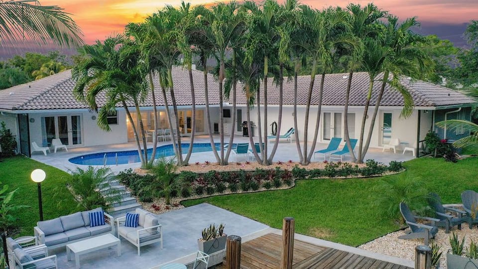 Private rear yard with different levels for dining, relaxing, sunbathing...