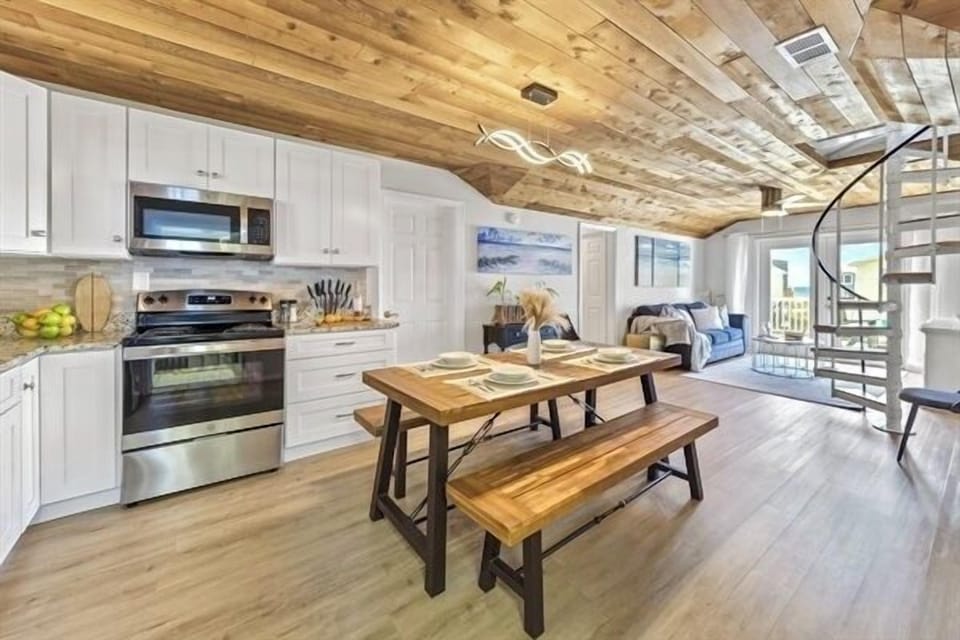 Modern luxurious open floor space for everyone to gather and make memories.