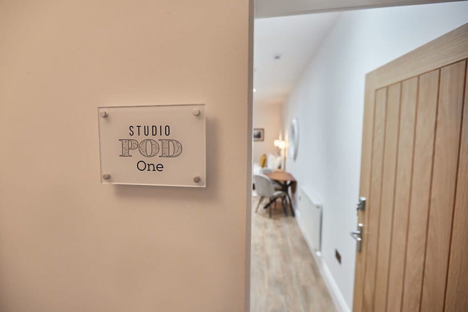 Studio Pod 1, Saltburn-by-the-Sea - Host & Stay