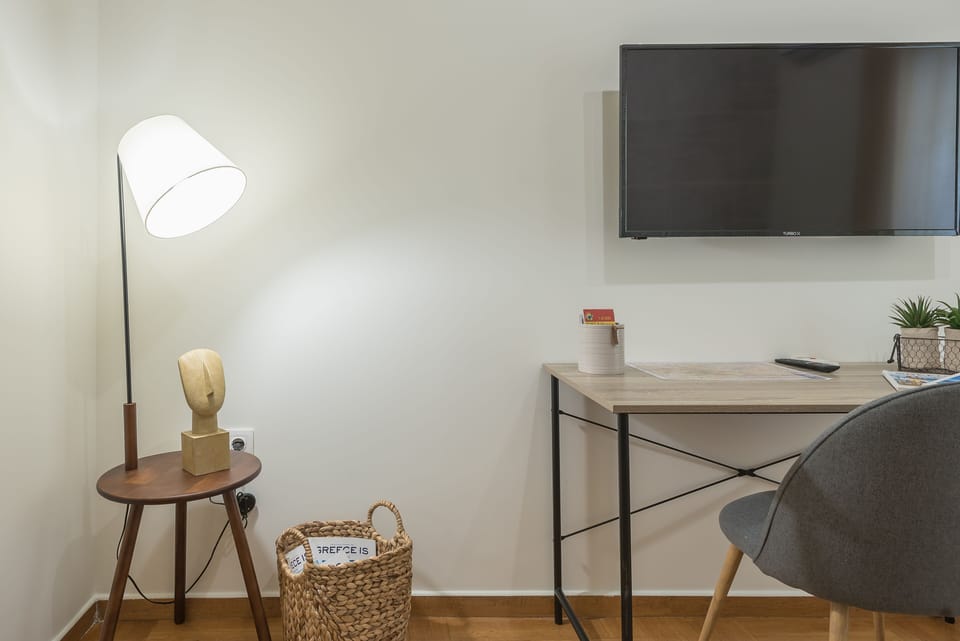 City Double Room | Living area | Offices