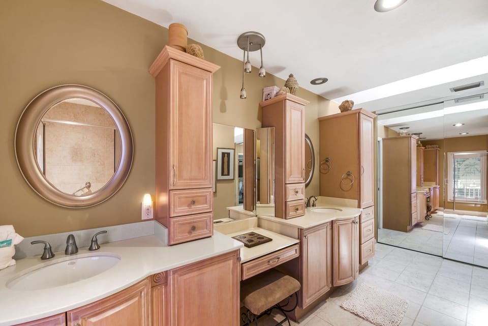 En-Suite bathroom