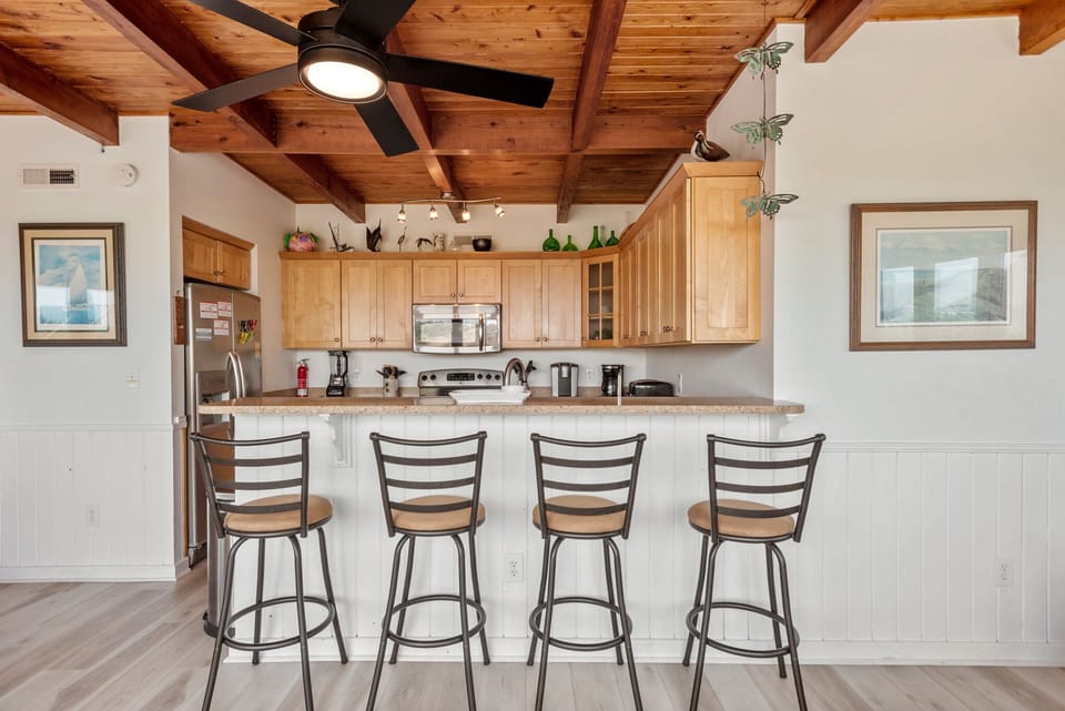 SN0501: Seacloud | Mid Level Kitchen