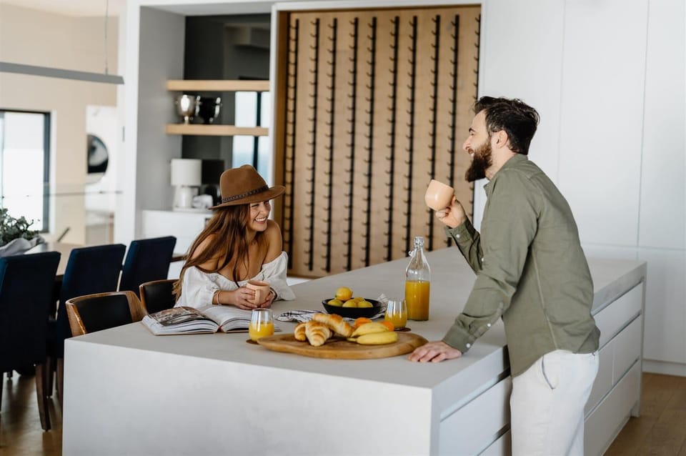 Kitchen bench