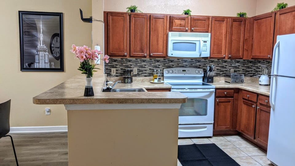 Nicely equipped Kitchen