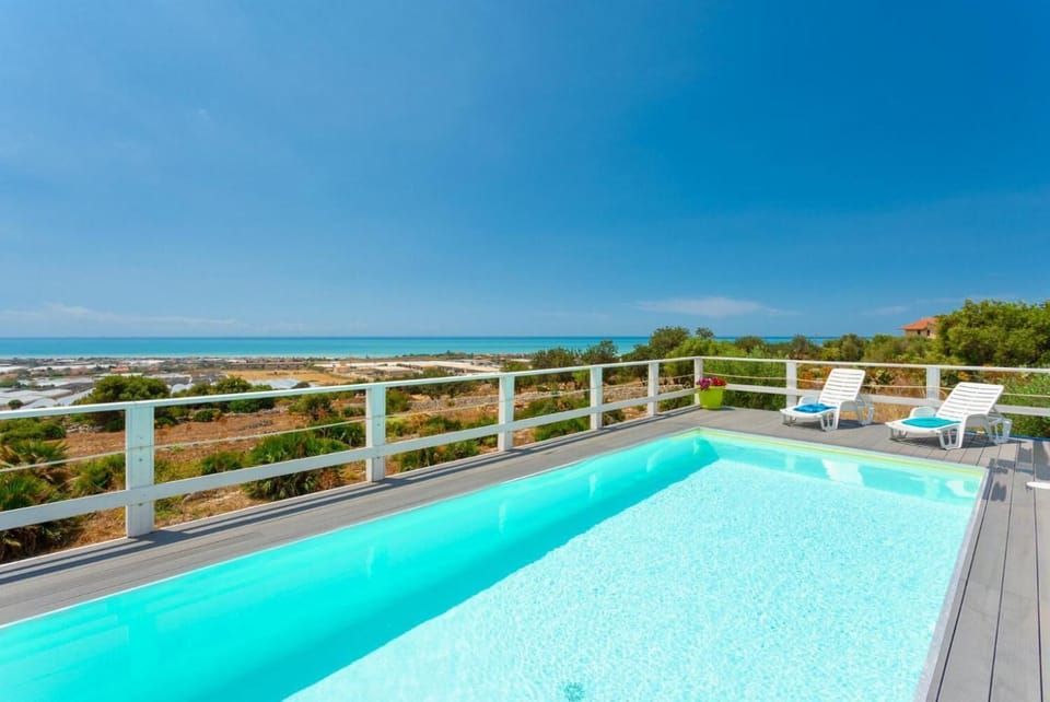 Private pool and terrace