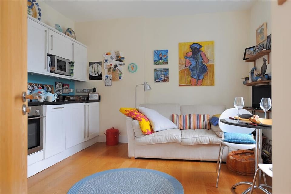 Cottage | Interior