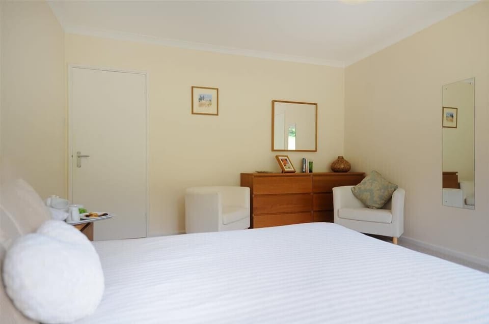 Cottage | 3 bedrooms, individually decorated, individually furnished, free WiFi