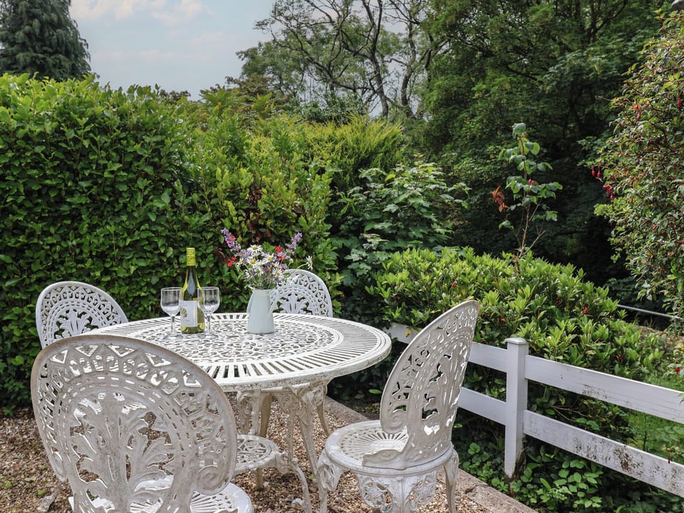 Cottage | Outdoor dining