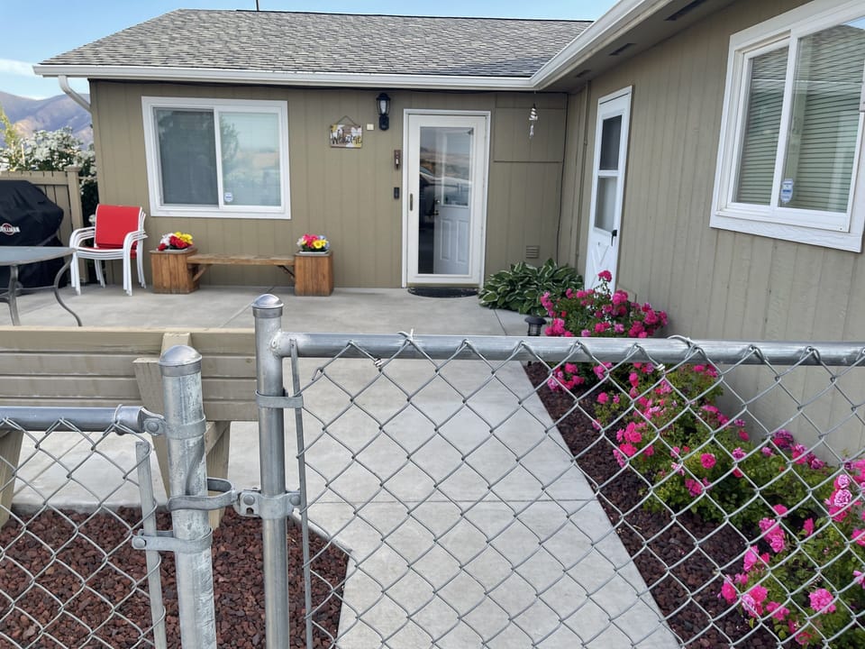 The property is taken care of by a professional yard service. 