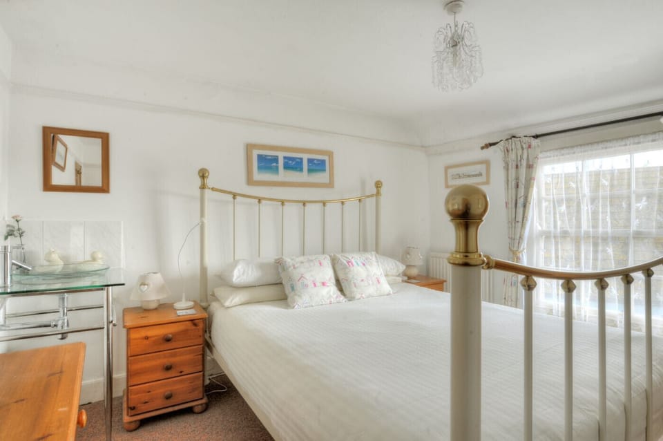 Waltham House Cottage in Lyme Regis