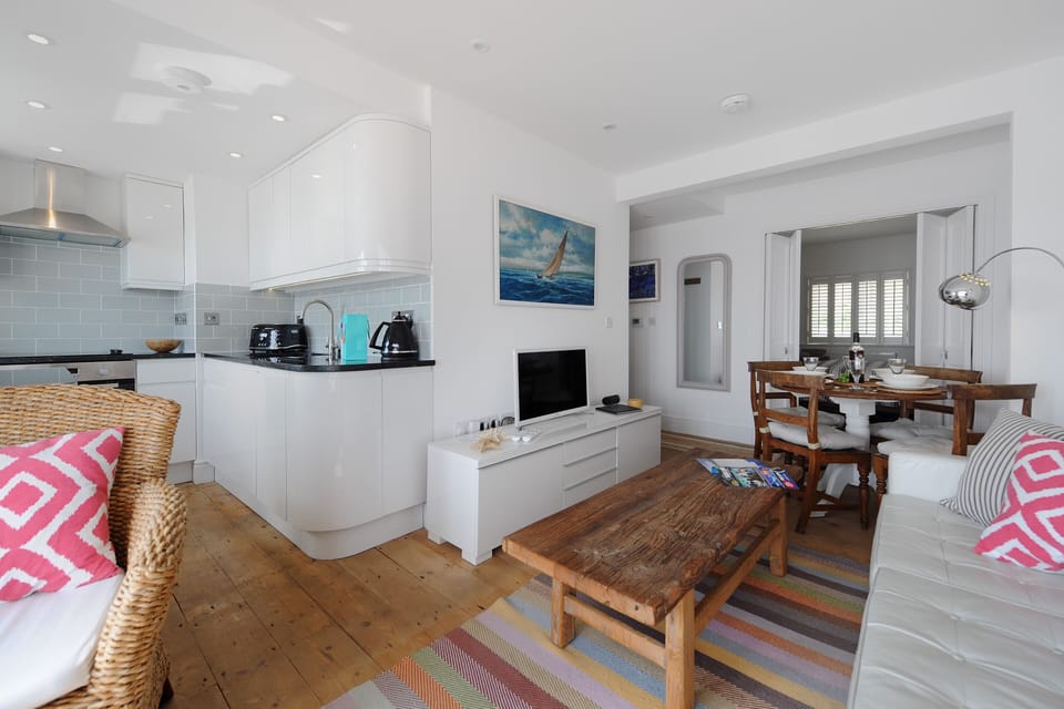 Cottage | Interior
