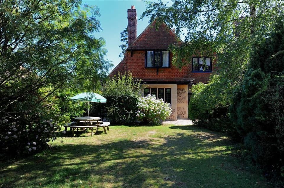 Cottage | Property grounds