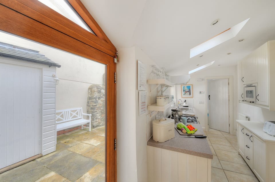 Cottage | Interior