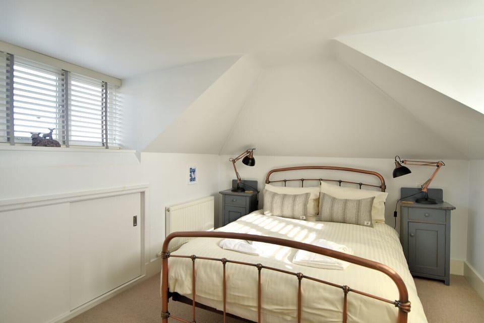 Highpoint Lodge Cottage in Lyme Regis