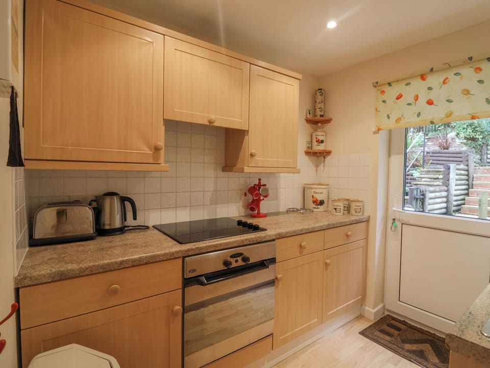 Cottage | Private kitchen | Cookware/dishes/utensils
