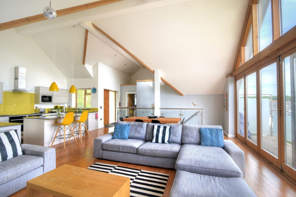 Cottage | Interior