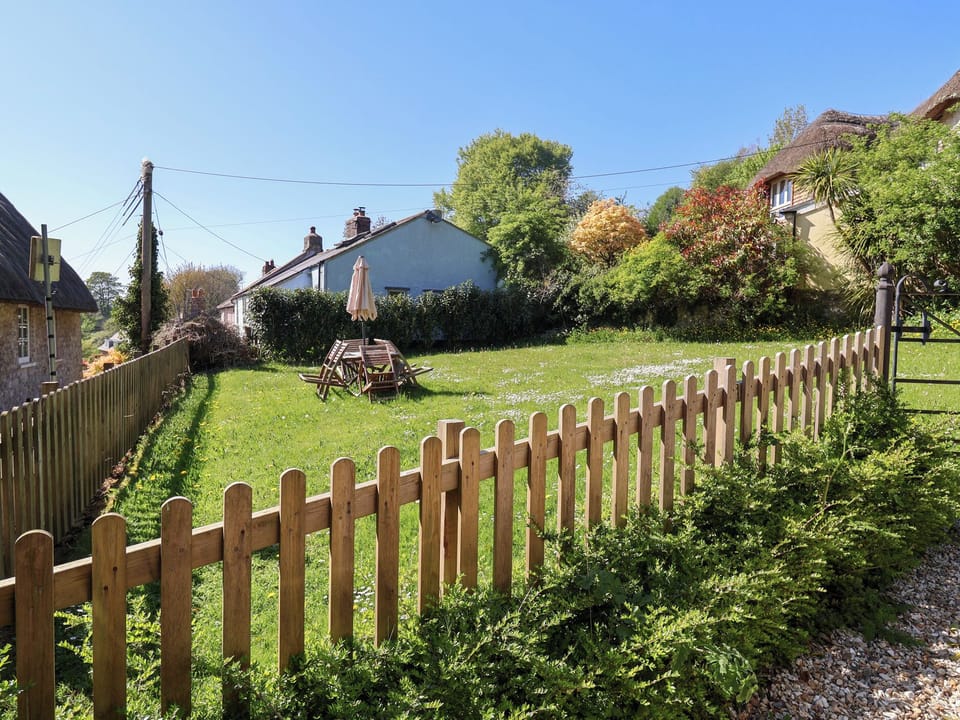 Cottage | Property grounds