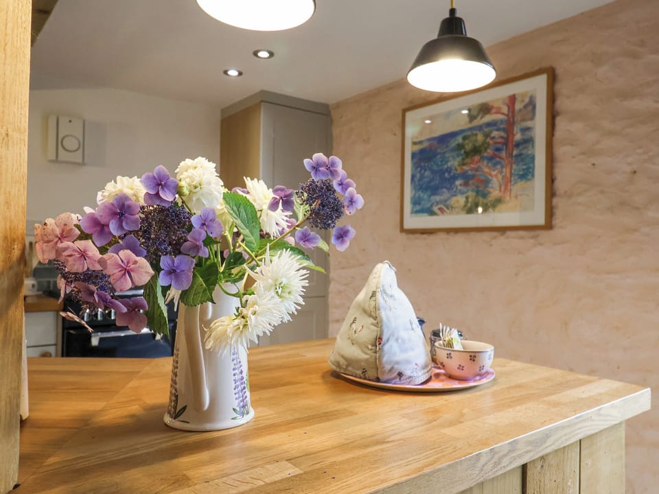 Cottage | Interior