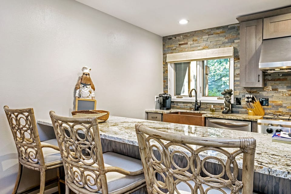 Townhome | Living area | 42-inch flat-screen TV with cable channels, TV, fireplace