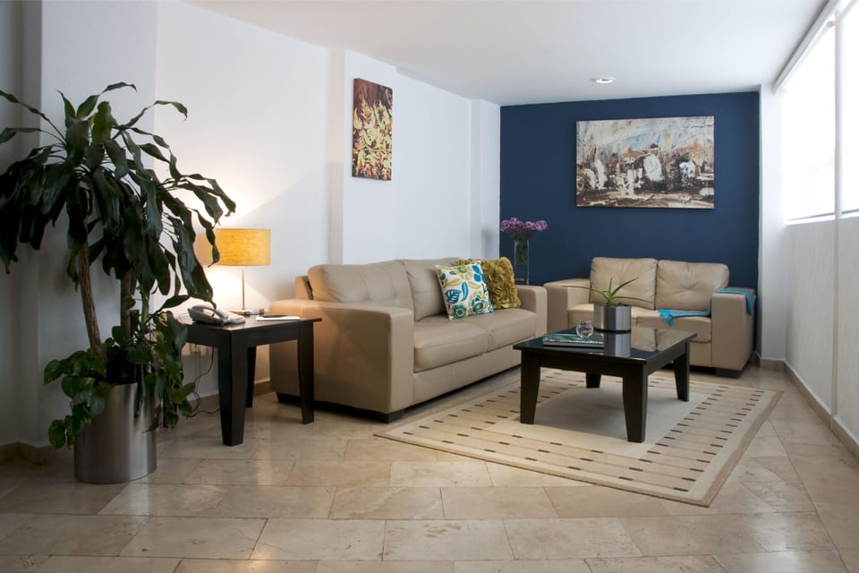 Suite, 1 Bedroom | Premium bedding, pillowtop beds, minibar, in-room safe