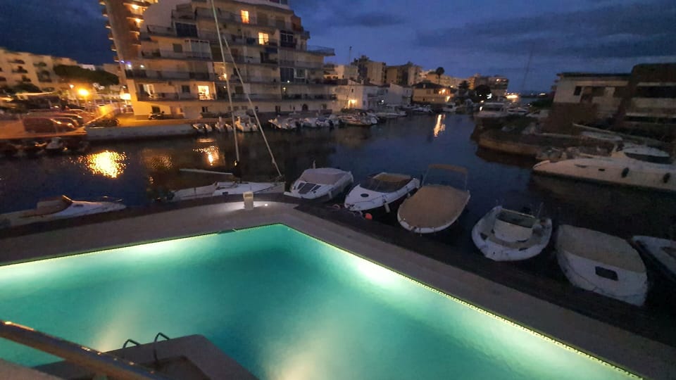 Marina
