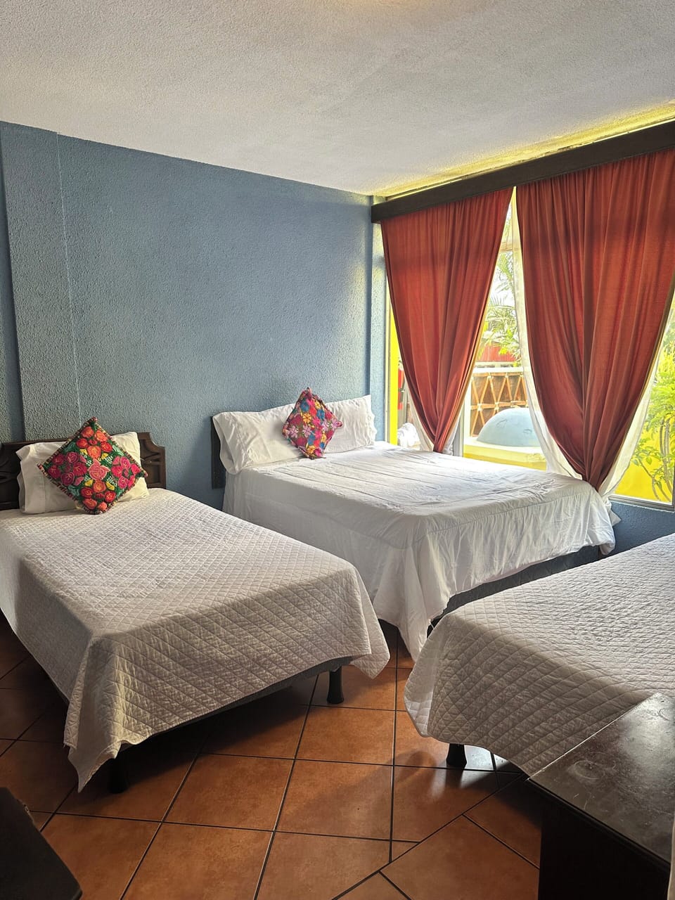 Deluxe Triple Room | WiFi (free), bed sheets