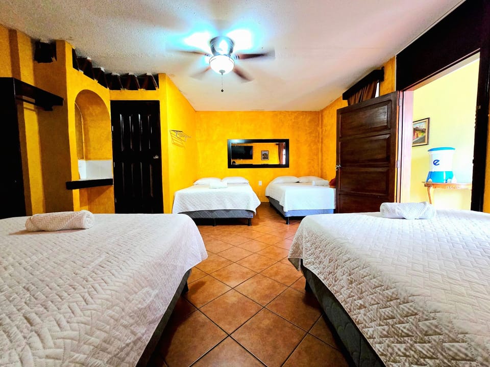 Standard Quadruple Room | WiFi (free), bed sheets