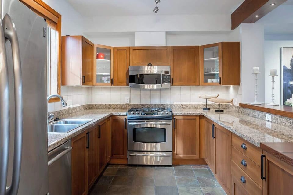 Fully equipped kitchen