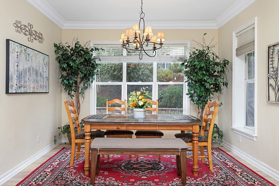 Formal dining room seats 6-8.