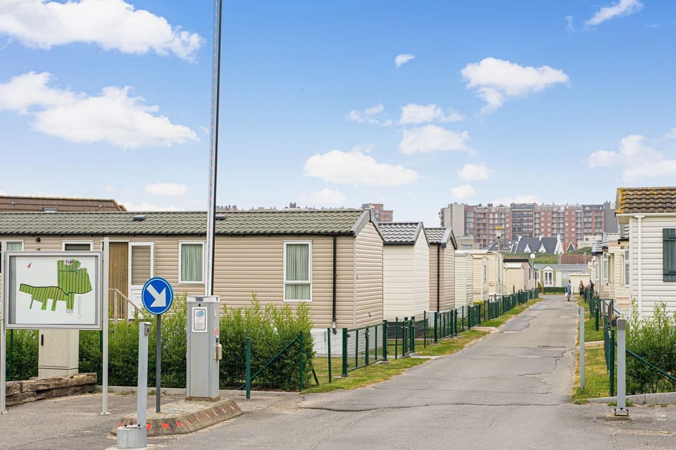 Surroundings [summer] (1-5 km)