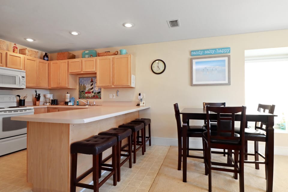 House, Multiple Beds (Barrier Dunes 254 ) | Private kitchen