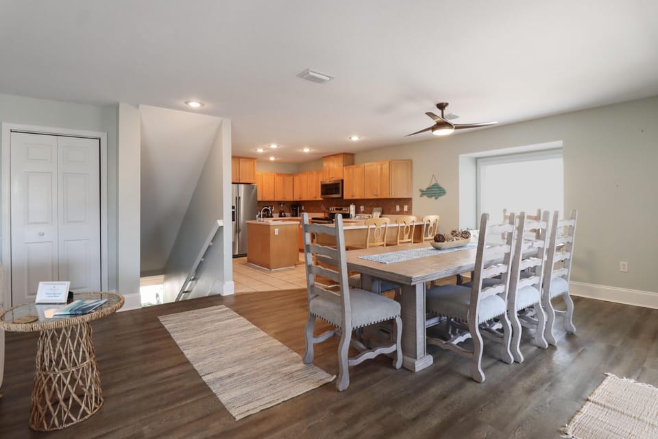 House, Multiple Beds (Barrier Dunes 248  Endless Summer) | Dining