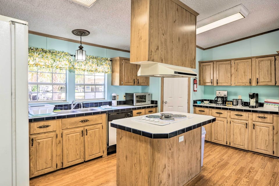 Kitchen | Microwave