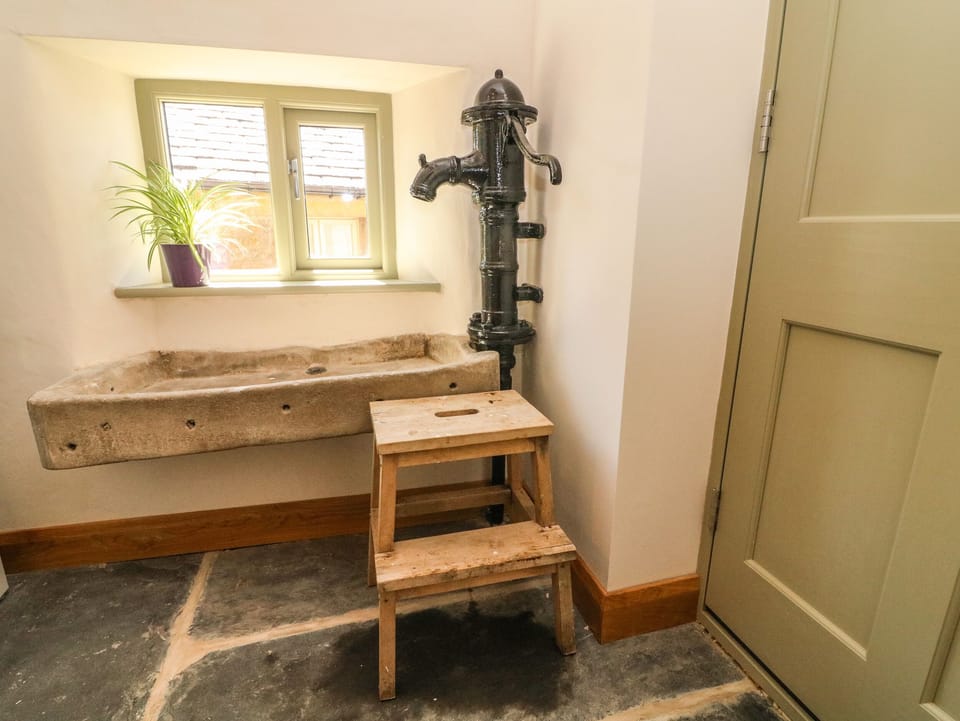 Cottage | Interior