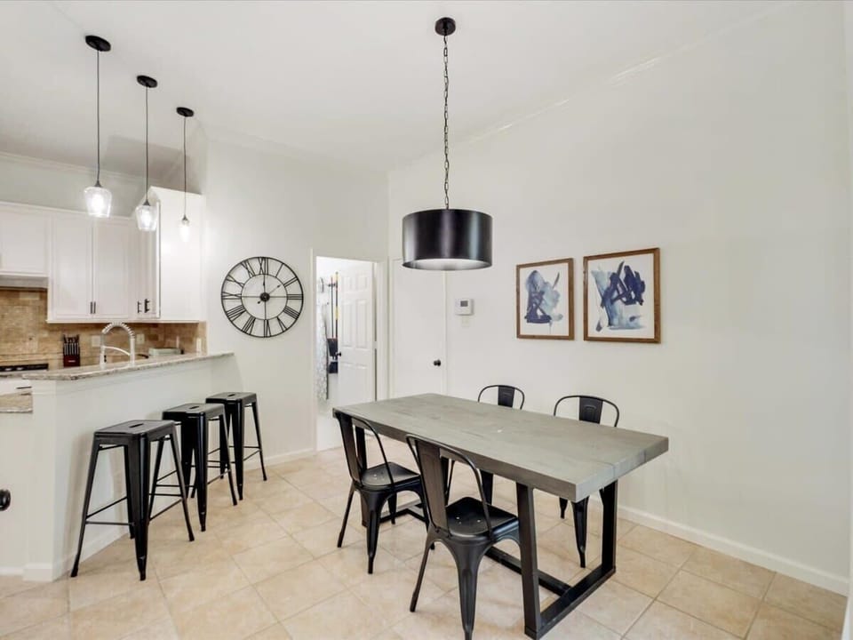 The early bird gets the worm in this breakfast nook! Enjoy the morning light as you sip on your first cup of coffee.