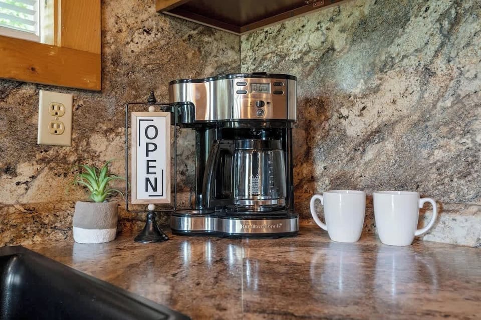 Coffee anyone? Brews drip and Keurig K-Cups