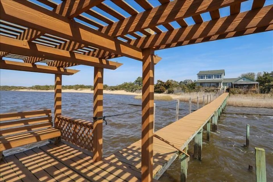 Dock