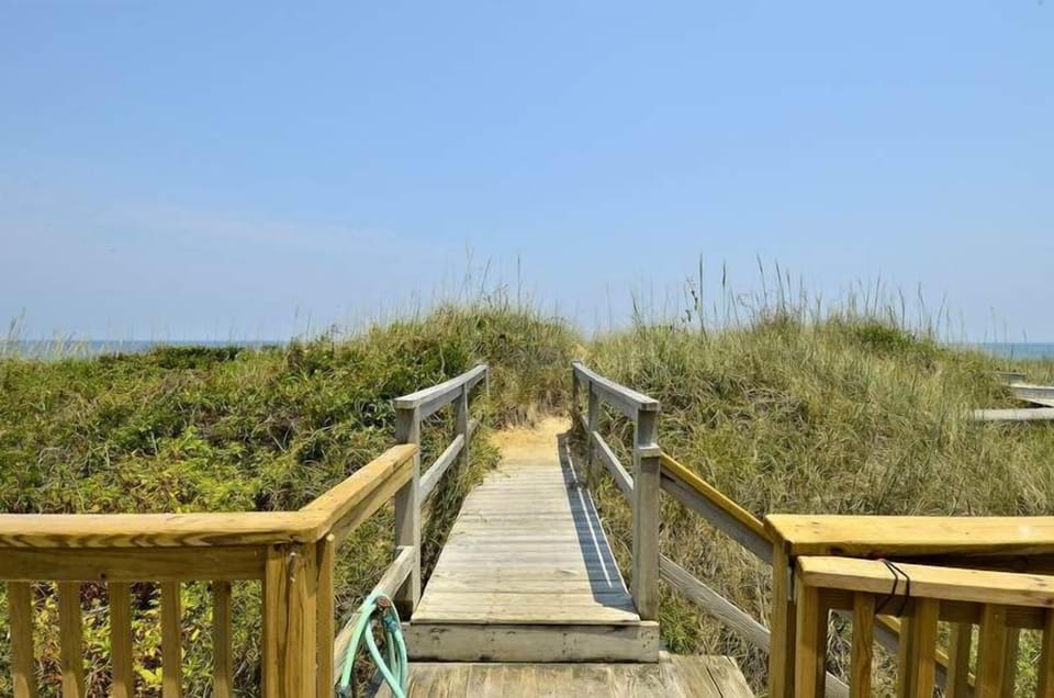 PathtotheBeach