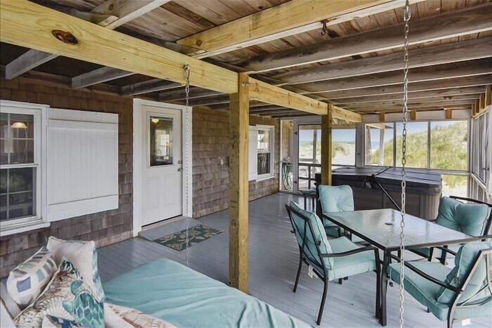 Screened Porch