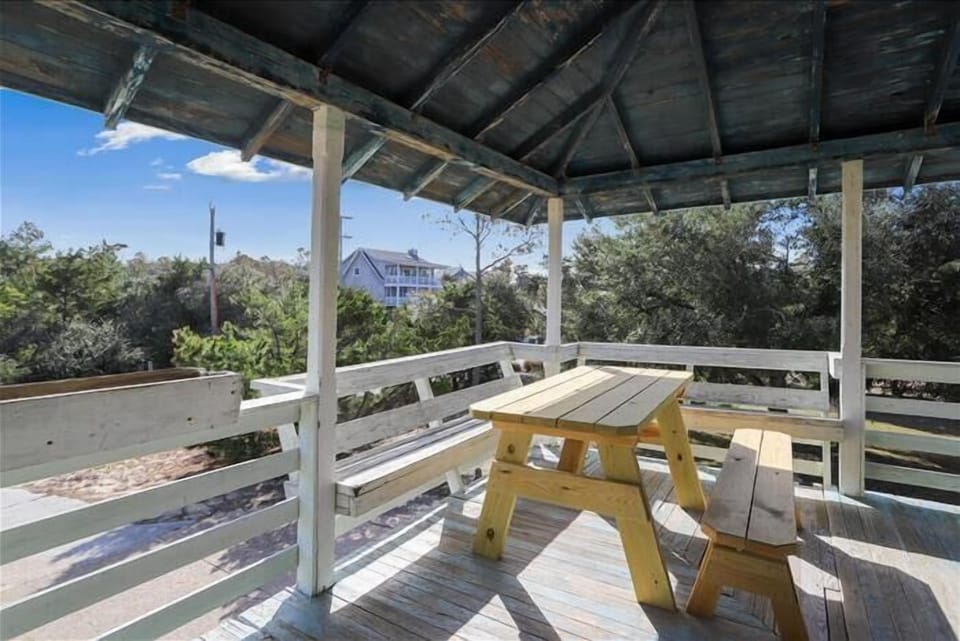 Porch Dining Area