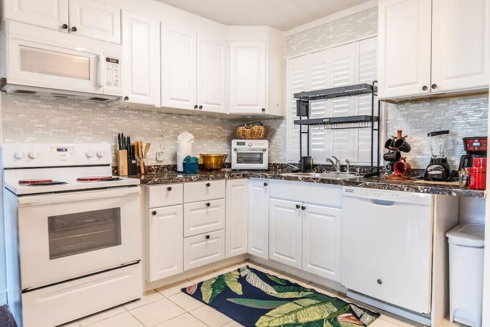 Fully equipped kitchen has everything you need for meal prep