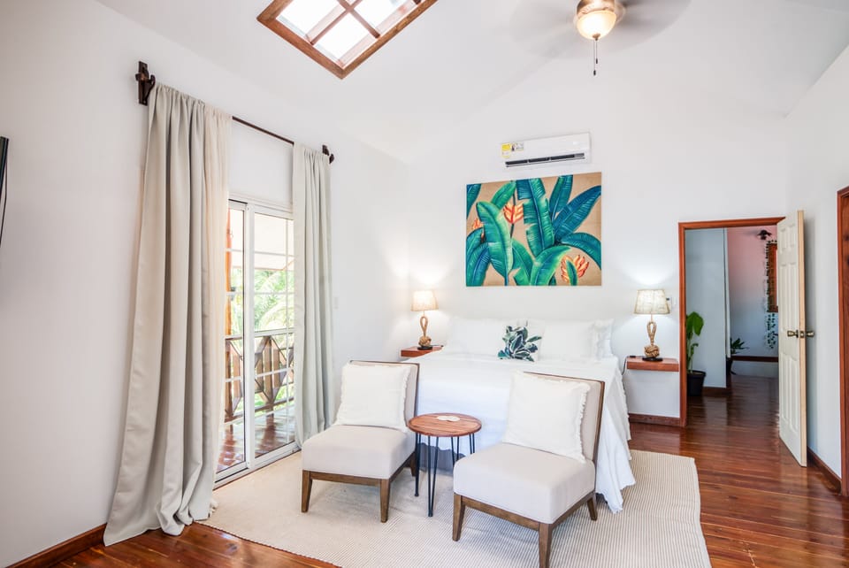 Luxury Penthouse | Egyptian cotton sheets, premium bedding, Tempur-Pedic beds, in-room safe