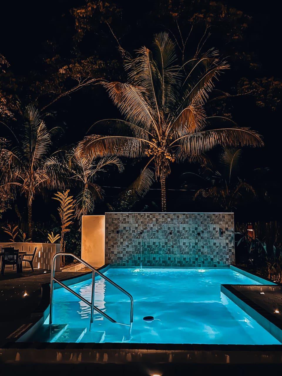 Outdoor pool, open 7:00 AM to 9:00 PM, pool umbrellas, sun loungers