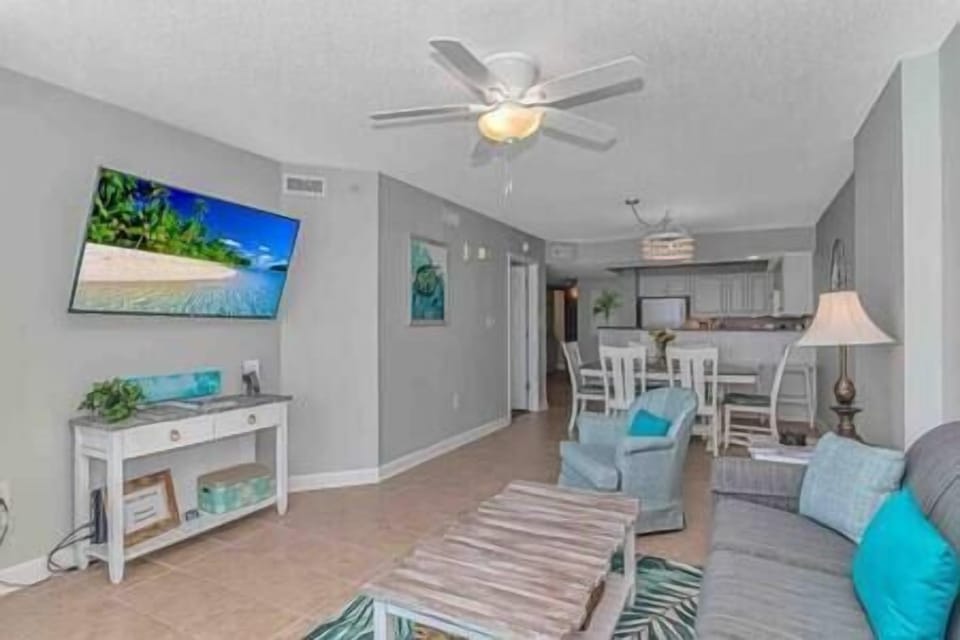 Spacious open floor plan with tranquil color palette to help you relax and unwind.