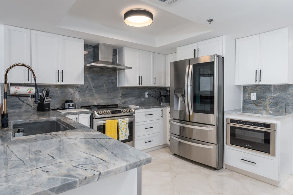 Fully equipped kitchen